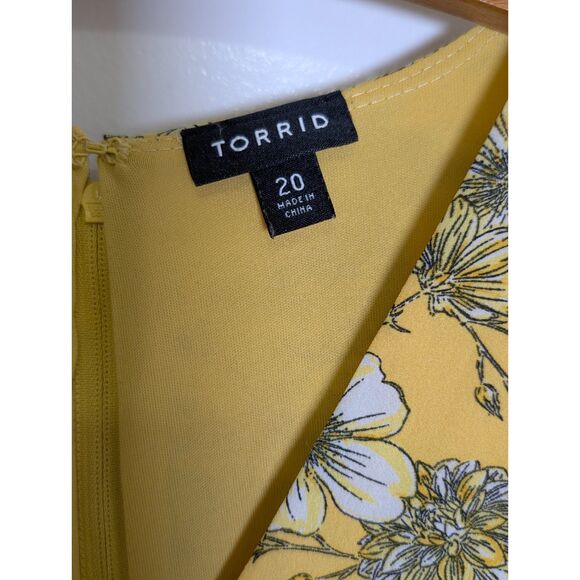 Torrid Summer Floral Midi Dress Sze 20 Yellow Black White Flowy Boho Cottagecore - Picture 4 of 9